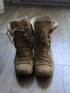 Timberland Women's Tan Suede Lace-Up Winter Boots